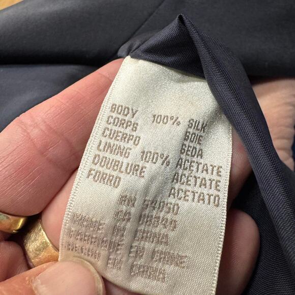 90s Jones New York 100% Silk Blazer 6 | Midnight Blue Minimalist Power Jacket - Picture 8 of 8